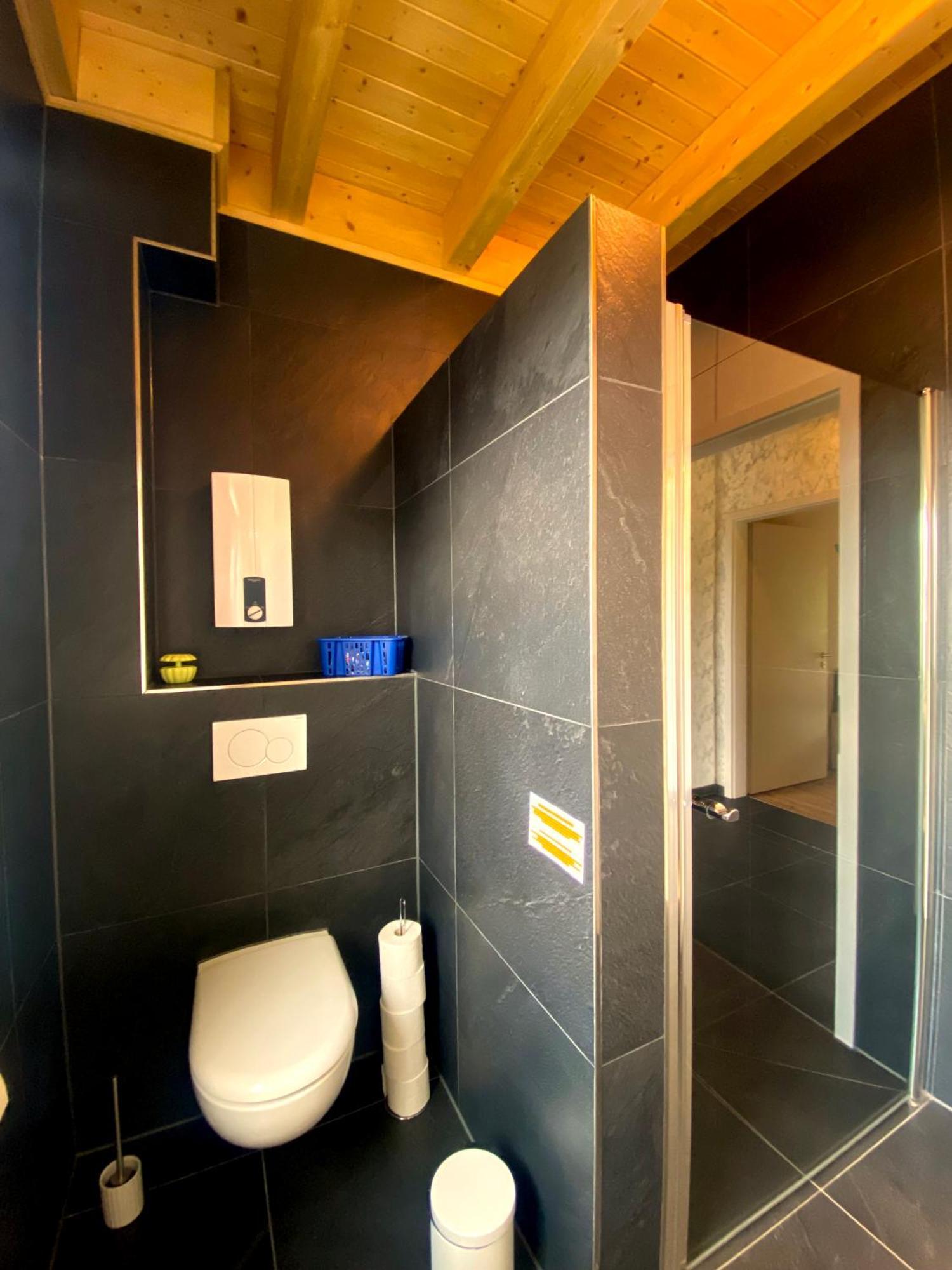 Ferienwohnung Am Weiher Kategorie 1 Nideggen Dış mekan fotoğraf